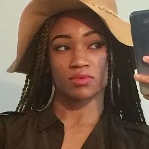 Meet your Posher, Dasha